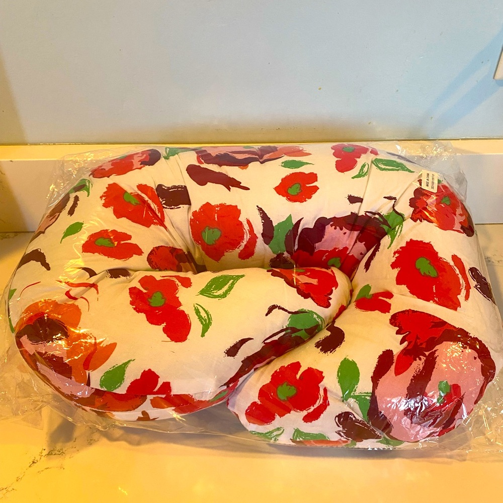 Brand new with tags Nursing pillow